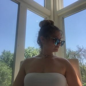 Meet your Posher, Lucy